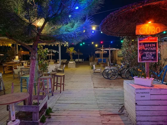 Galaxy S26 Ultra и iPhone 17 Pro: битва камер | DGL.RU