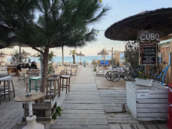 Galaxy S26 Ultra и iPhone 17 Pro: битва камер | DGL.RU