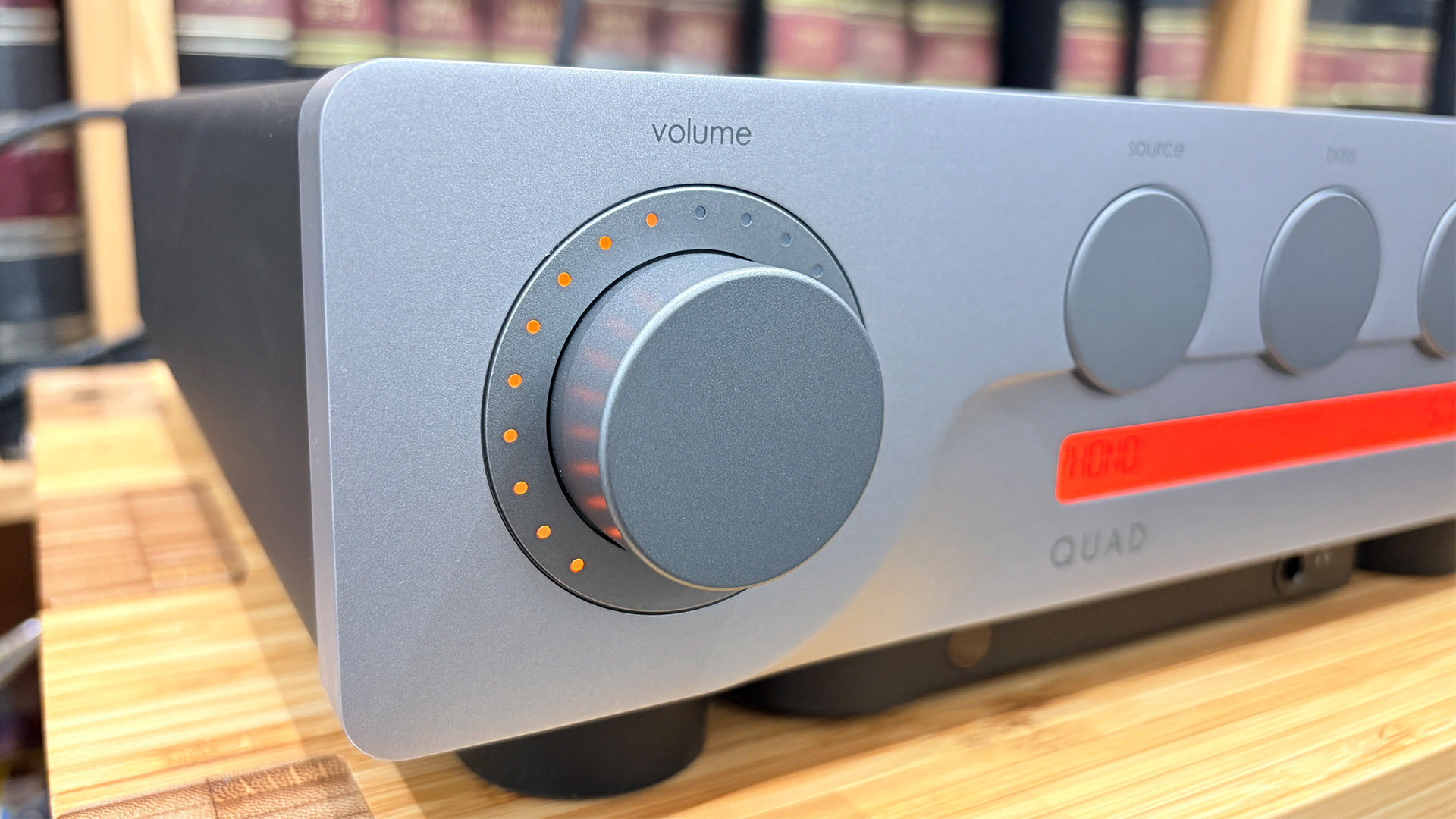 Стереоусилитель Quad 3: ретро-дизайн и звук | DGL.RU