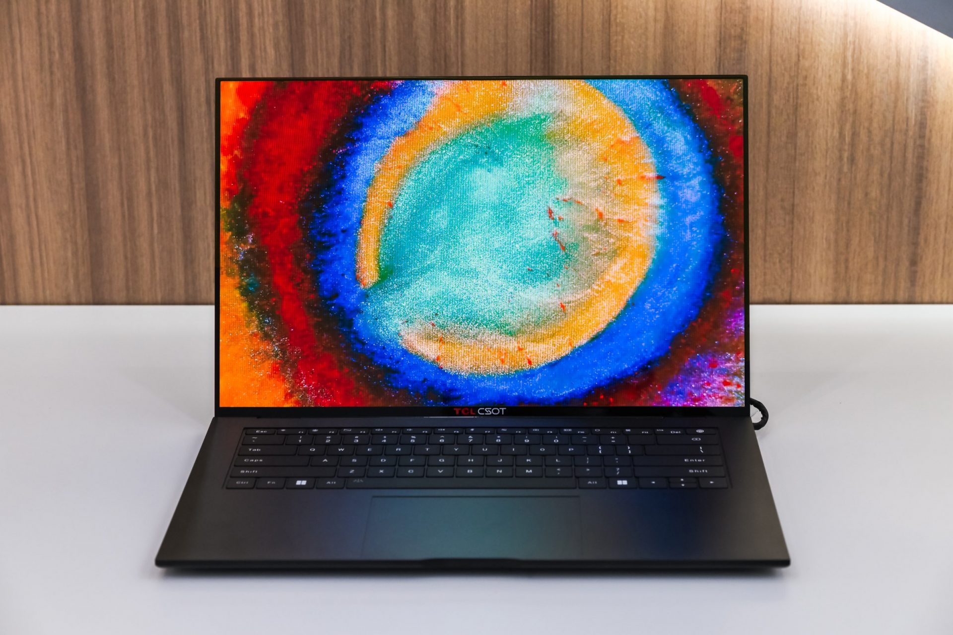 TCL на MWC: экраны 15 000 нит и печатный OLED | DGL.RU