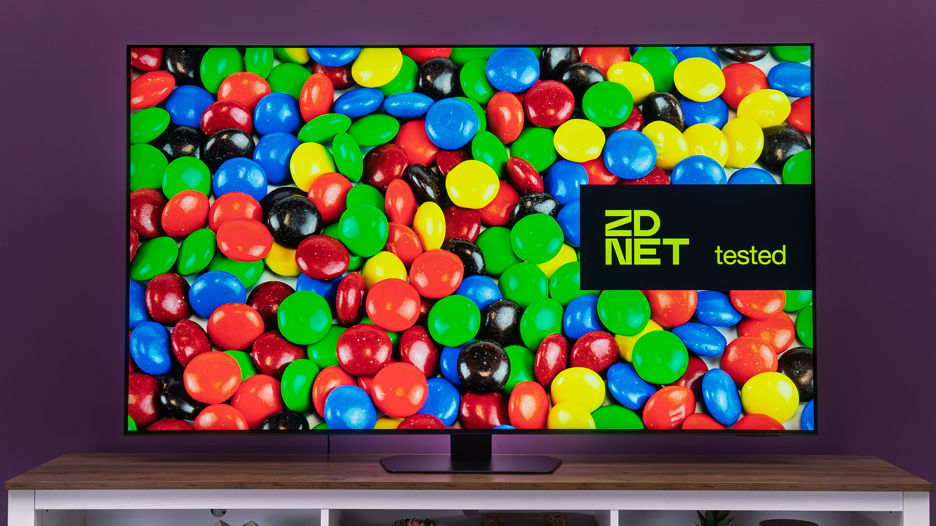 Лучшие телевизоры 2026 года: рекомендовано в России картинка Телевизор Samsung QN90F лучший выбор 2026 | DGL.RU