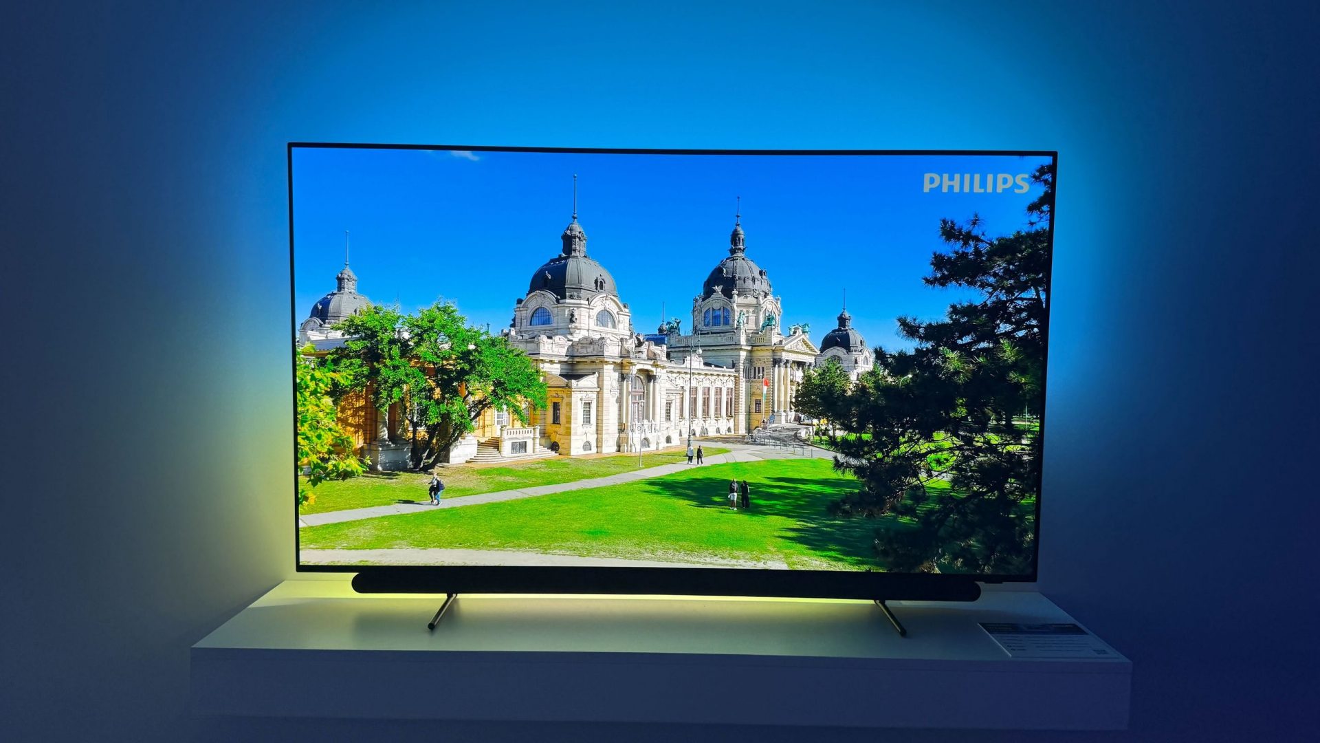 Обзор Philips OLED911 — первый в мире OLED с Dolby Vision 2