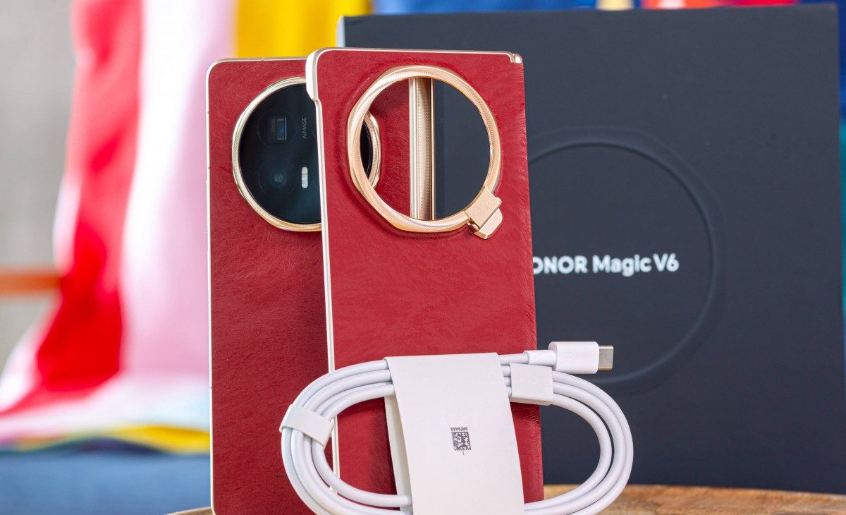 Распаковка Honor Magic V6 и обзор