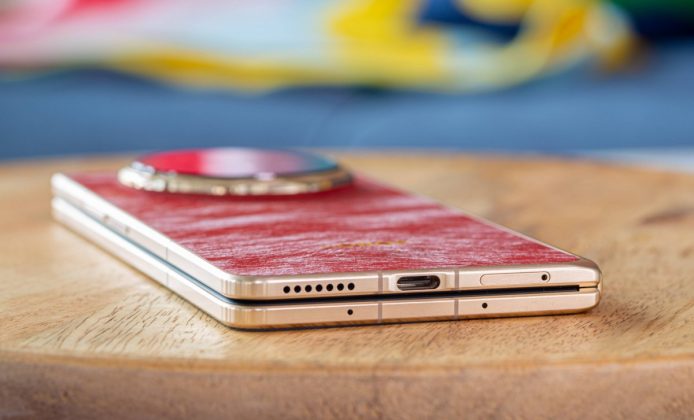 Распаковка Honor Magic V6 и обзор