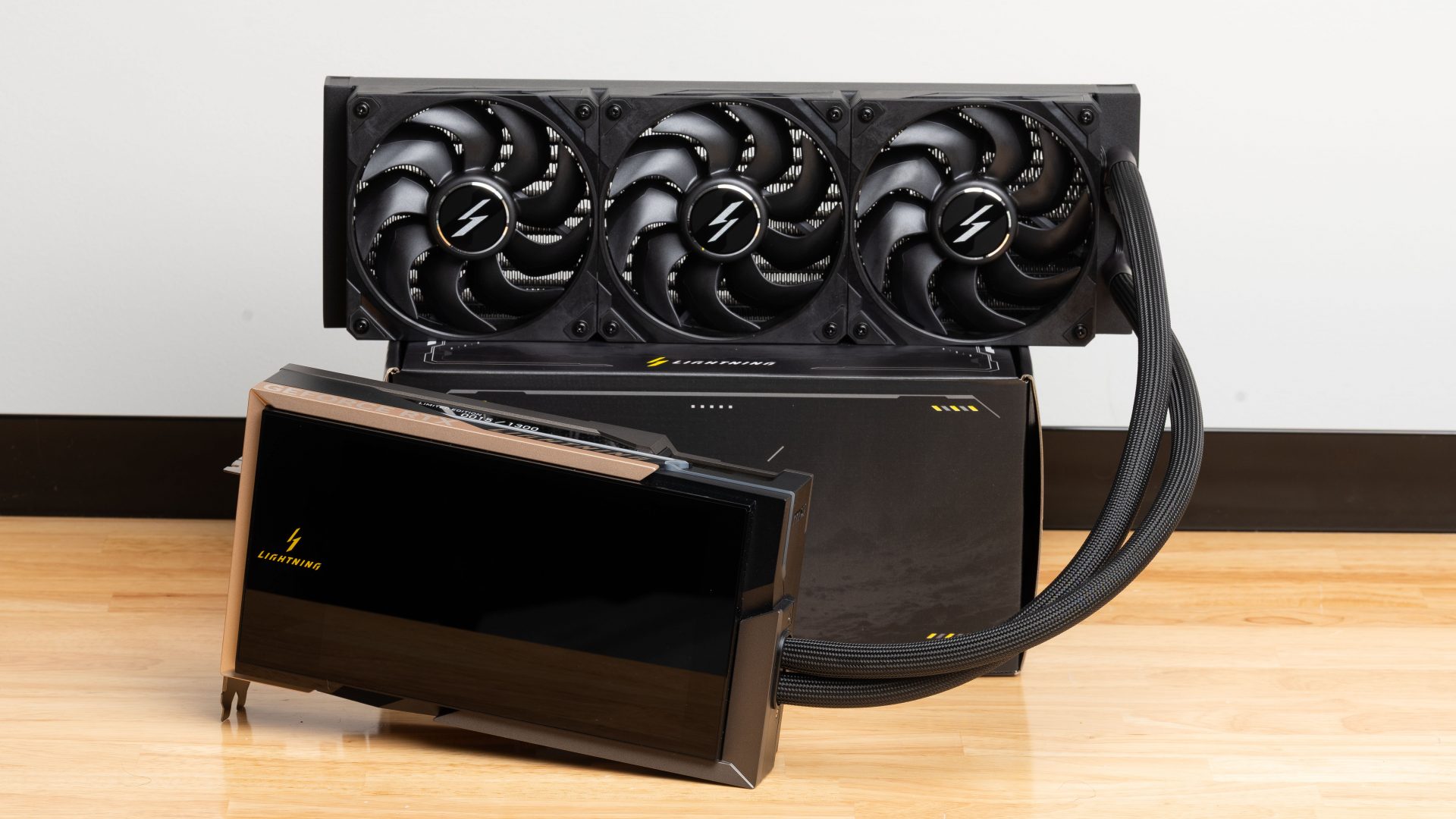 Видеокарта MSI GeForce RTX 5090 Lightning Z | DGL.RU