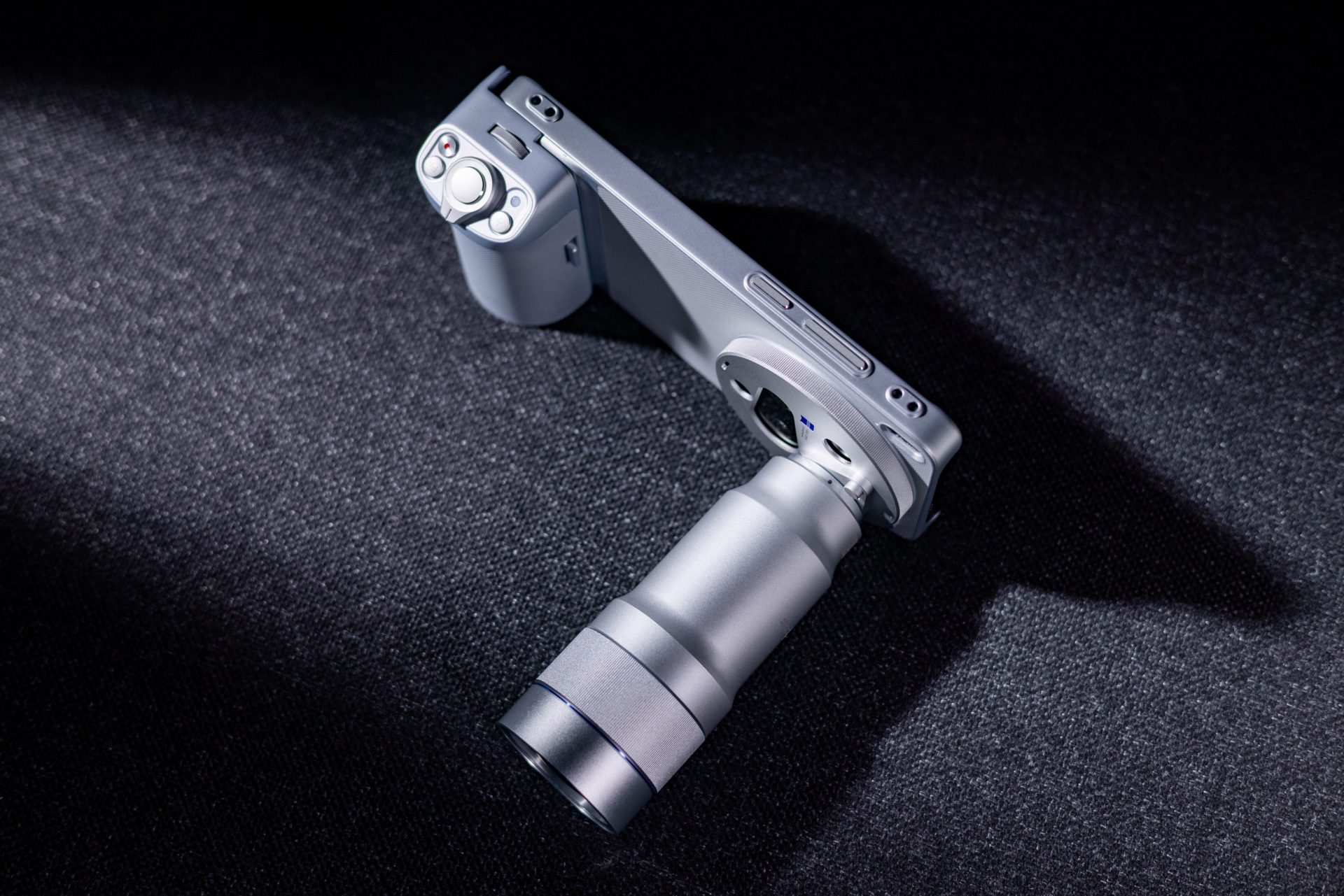 Смартфон vivo X300 Ultra: зум 800 мм и ZEISS | DGL.RU