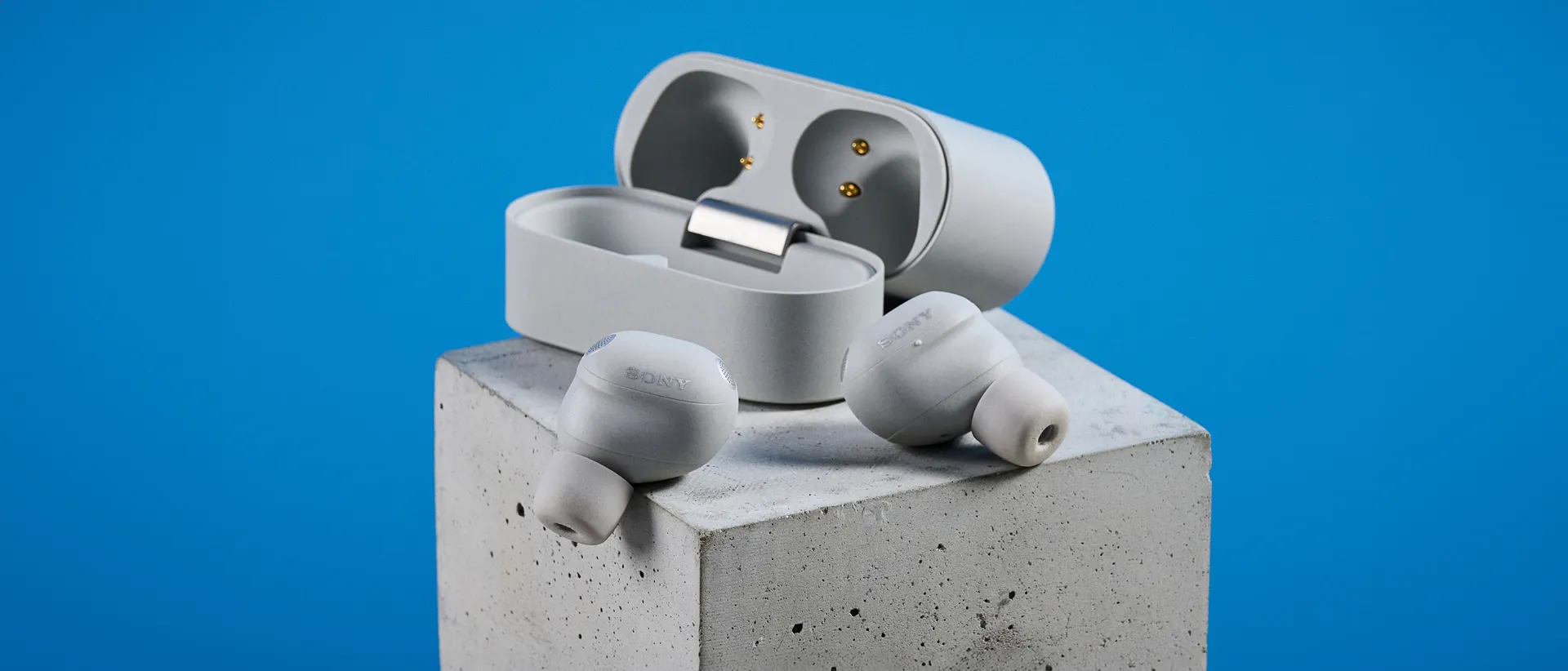 Обзор наушников Sony WF-1000XM6: идеальный звук, российские цены