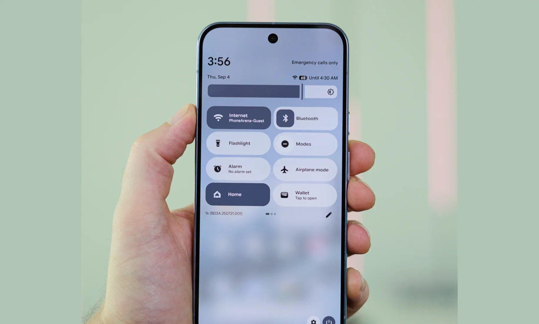 Android теряет лицо: почему Google превращает свободную систему в закрытую клетку картинка Система Android становится закрытой как iOS | DGL.RU