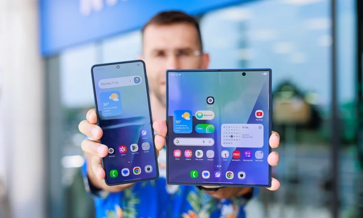 Смартфон iPhone Fold захватит рынок в 2026 | DGL.RU