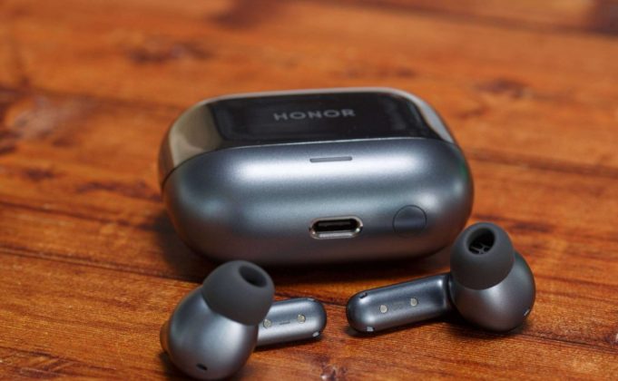 Honor Earbuds 4: Идеальный звук для прогулок по шумной Москве