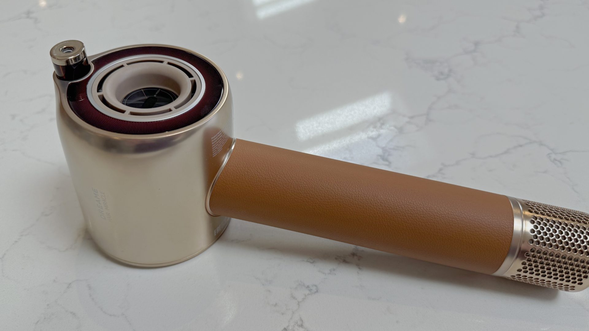 Фен Dreame Miracle Pro: ИИ и красный свет | DGL.RU