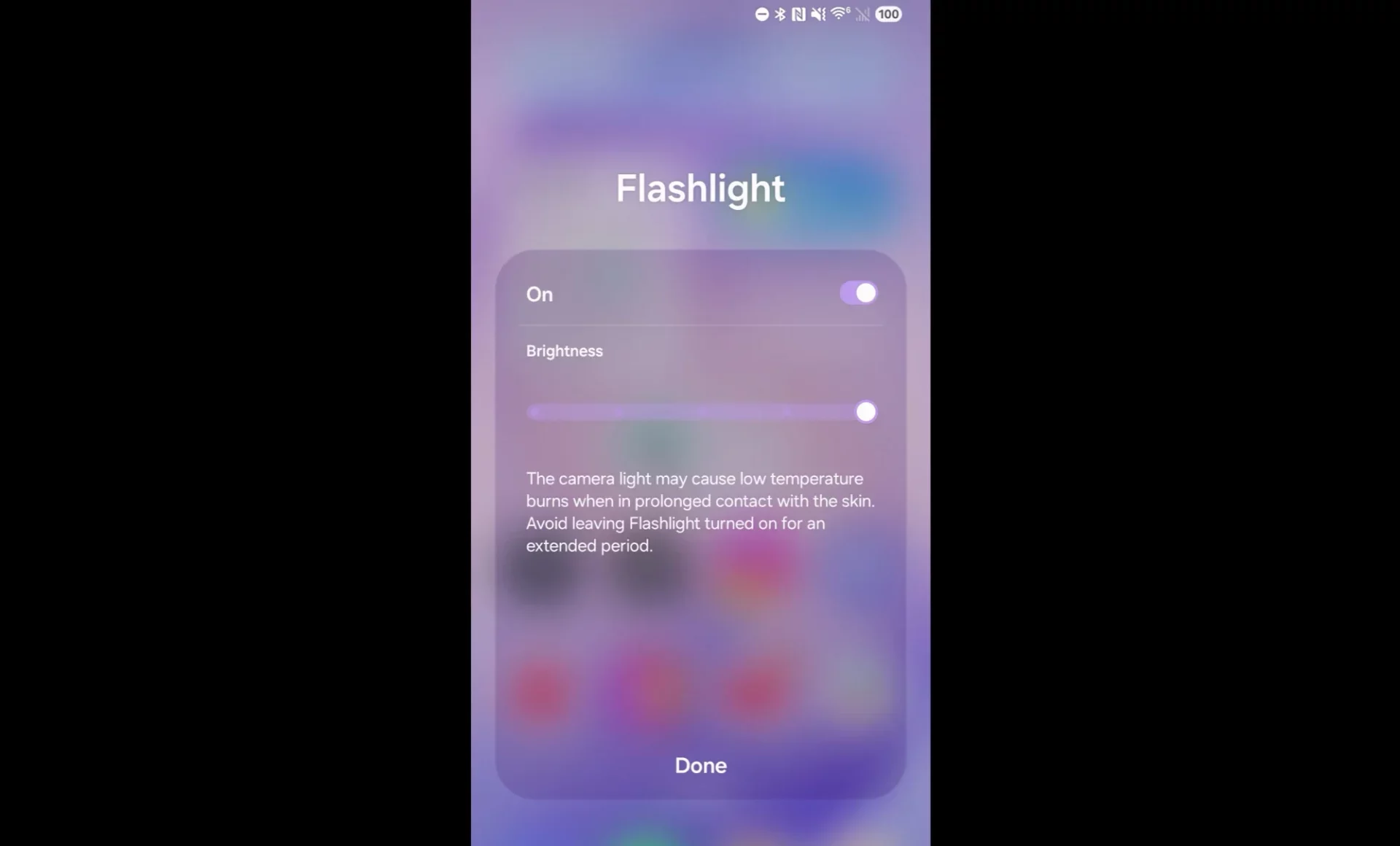 Опасен ли фонарик в смартфоне для одежды? | DGL.RU