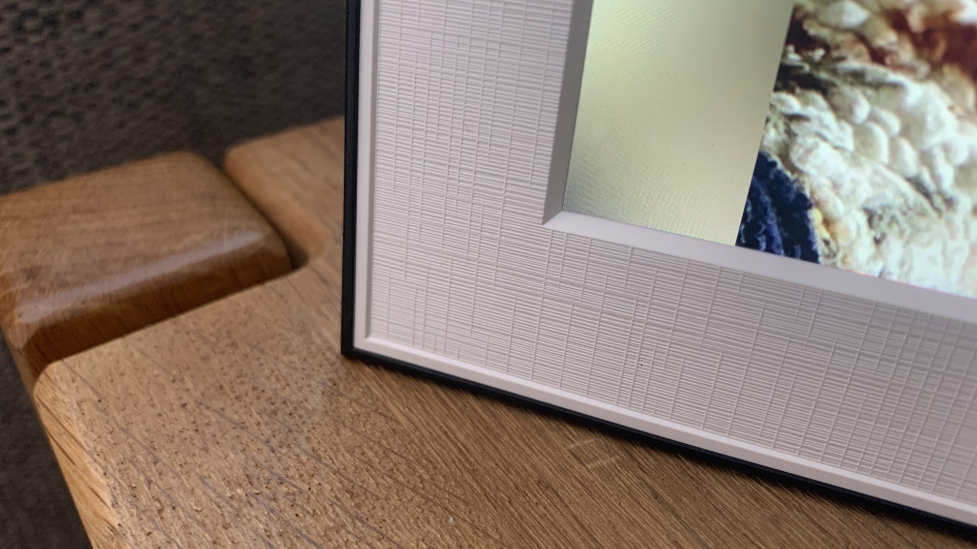 Фоторамка Homture Magic Frame: магия ИИ | DGL.RU