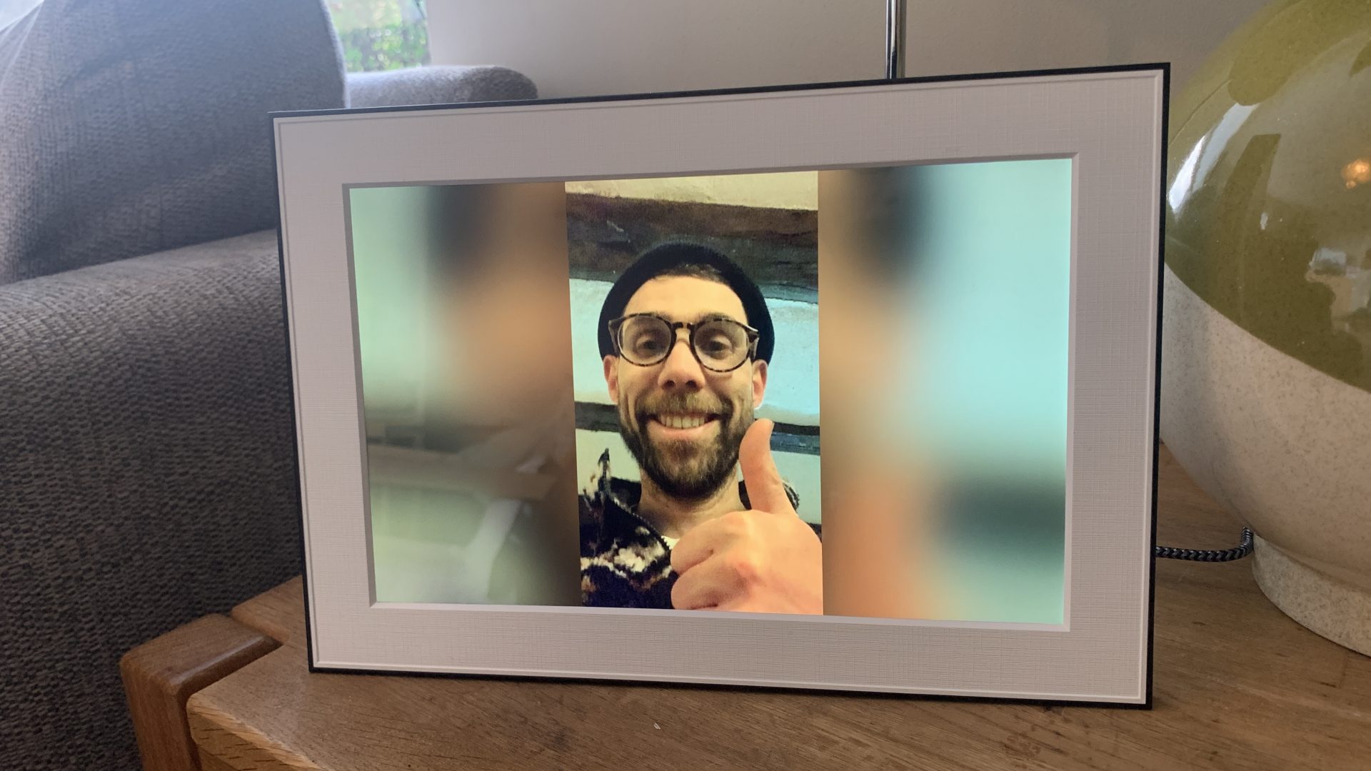 Фоторамка Homture Magic Frame: магия ИИ | DGL.RU