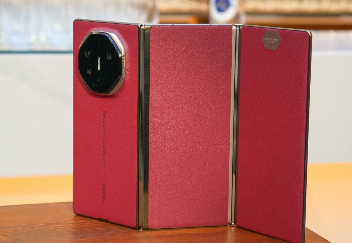 Стоит ли брать Huawei Mate XT2: наш вердикт | DGL.RU