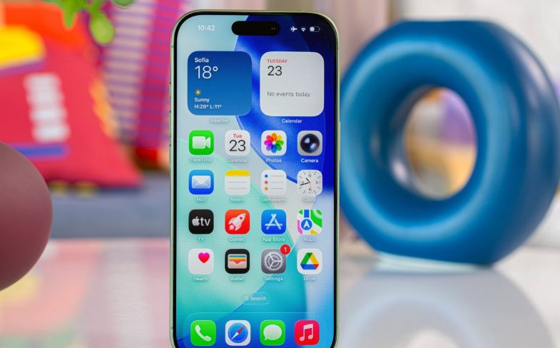 Согласно новому слуху, в iPhone 18 будут некоторые важные изменения, направленные на снижение затрат