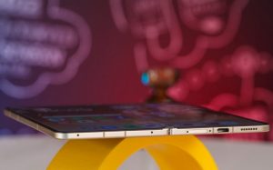 Секретная деталь iPhone Fold: Apple печатает шарнир на принтере, чтобы сэкономить, но в России он станет роскошью