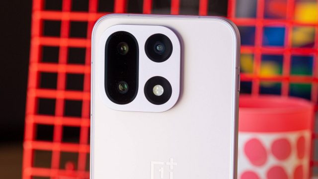 Смартфон OnePlus 16 получит экран 240 Гц | DGL.RU