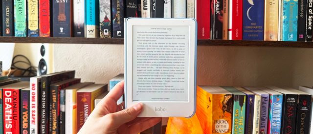 Электронная книга Kobo Clara Colour и Kindle | DGL.RU