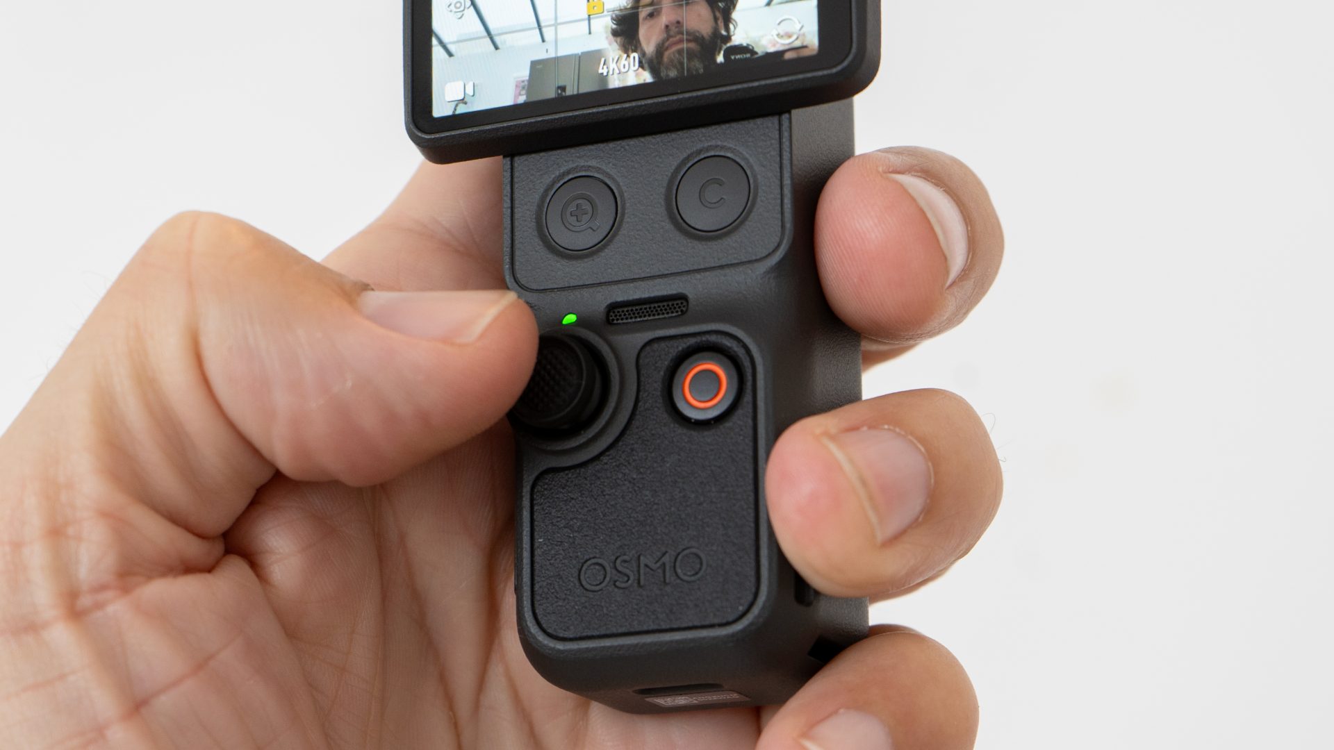 Камера DJI Osmo Pocket 4: обзор для блогеров | DGL.RU