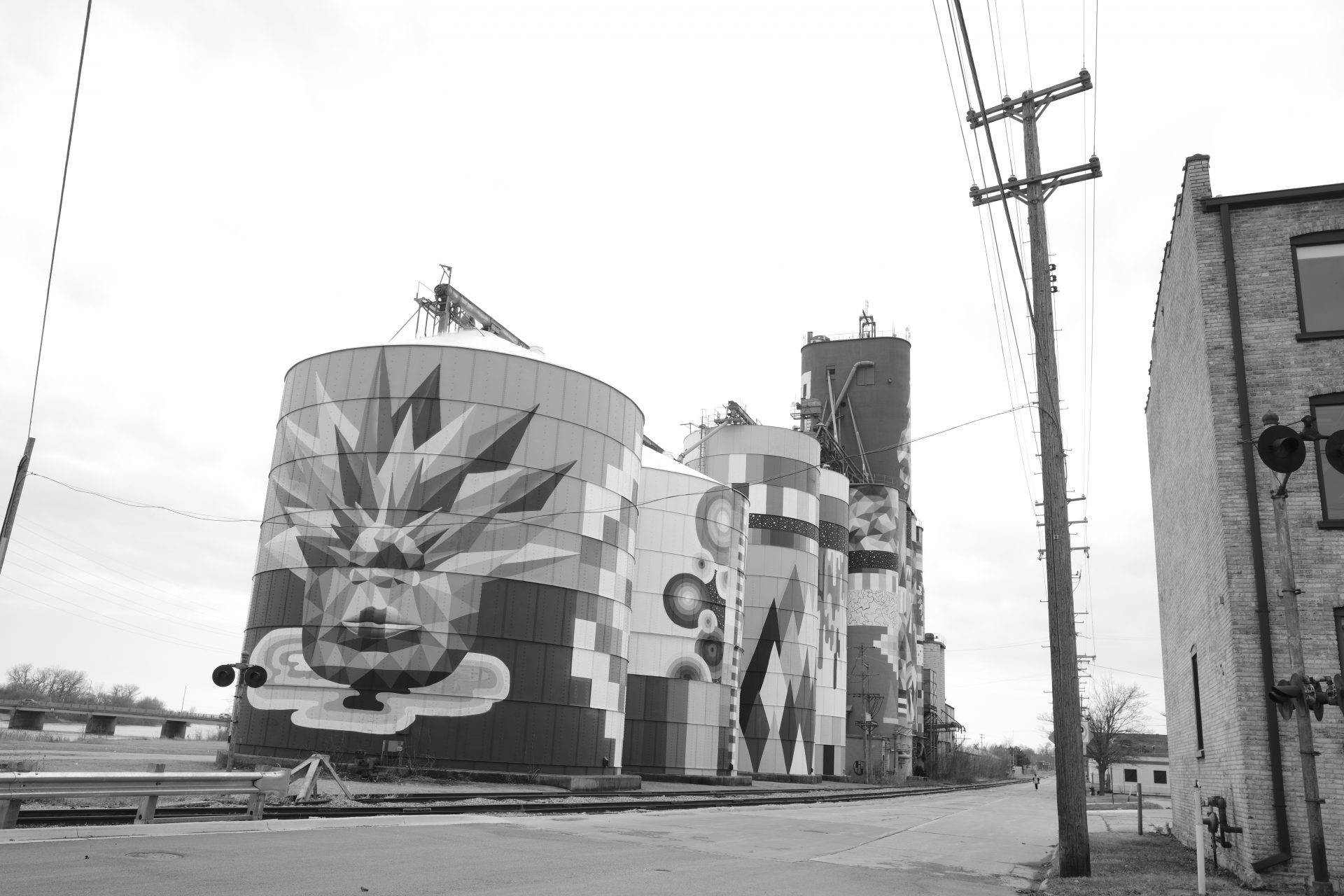 Камера Ricoh GR IV Monochrome: черно-белая | DGL.RU