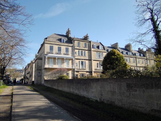 Камера Yashica FX-D 100 с ретро-стилем и зумом | DGL.RU