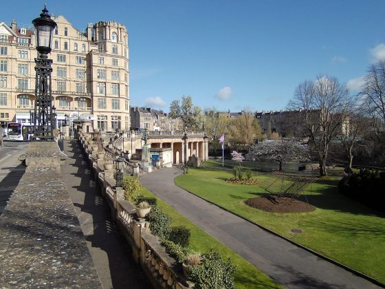 Камера Yashica FX-D 100 с ретро-стилем и зумом | DGL.RU