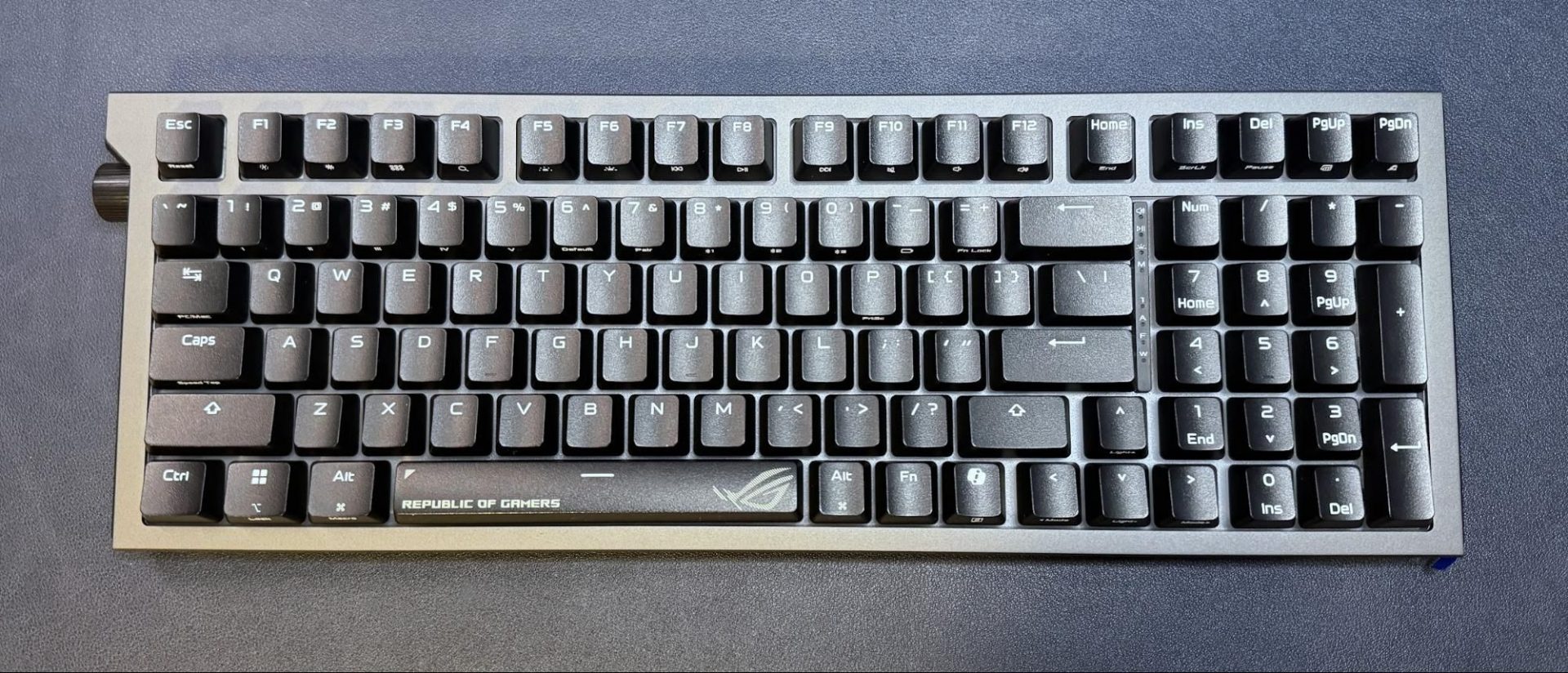 Обзор Asus ROG Strix Morph 96, тестирую ее в Москве