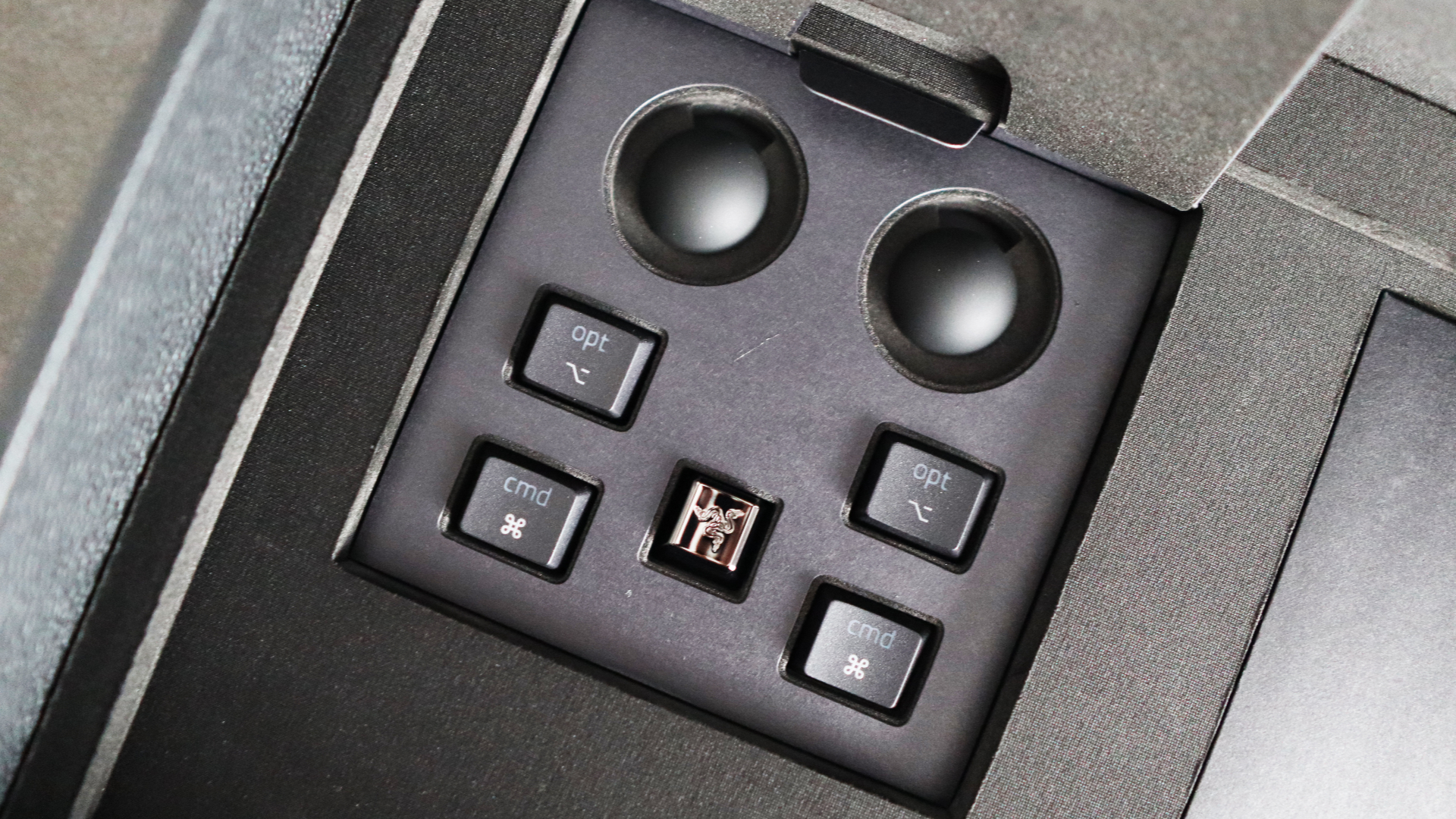 Клавиатура Razer Huntsman Signature Edition | DGL.RU