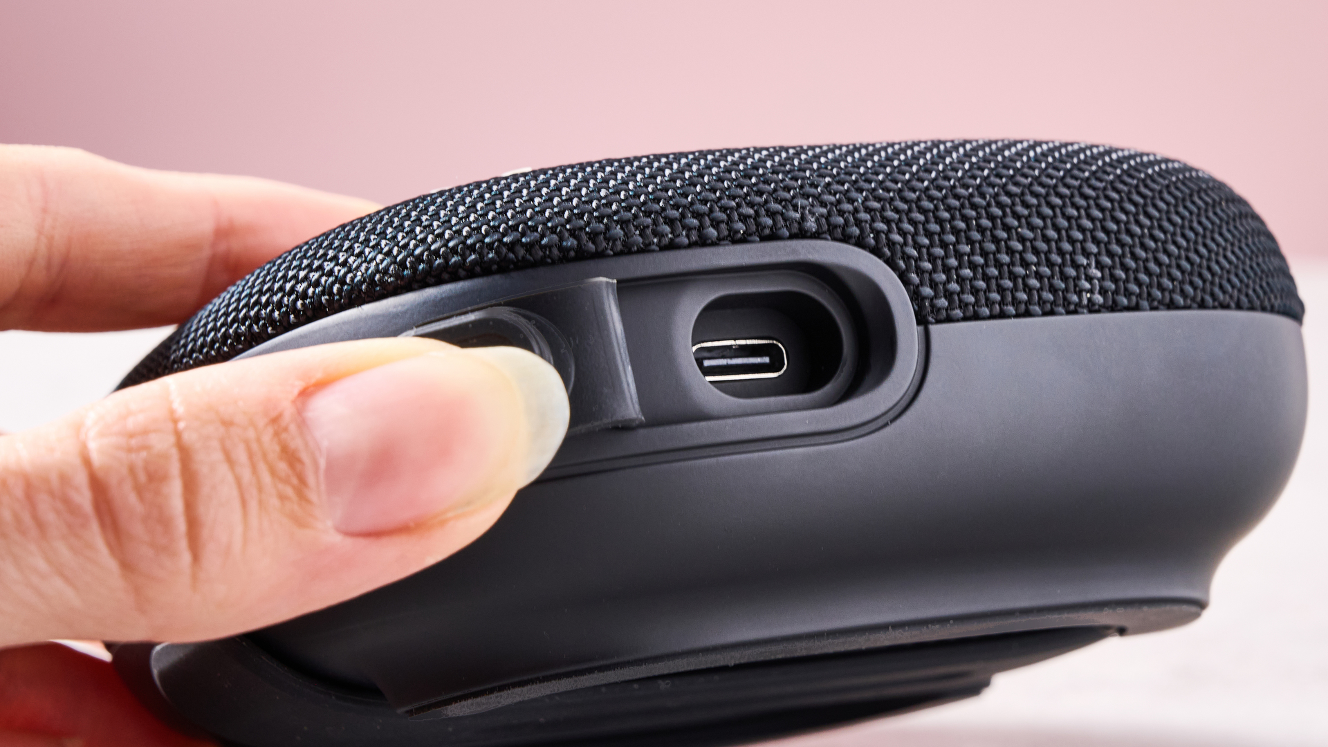 Колонка Tribit Stormbox Micro 3 обошла JBL | DGL.RU