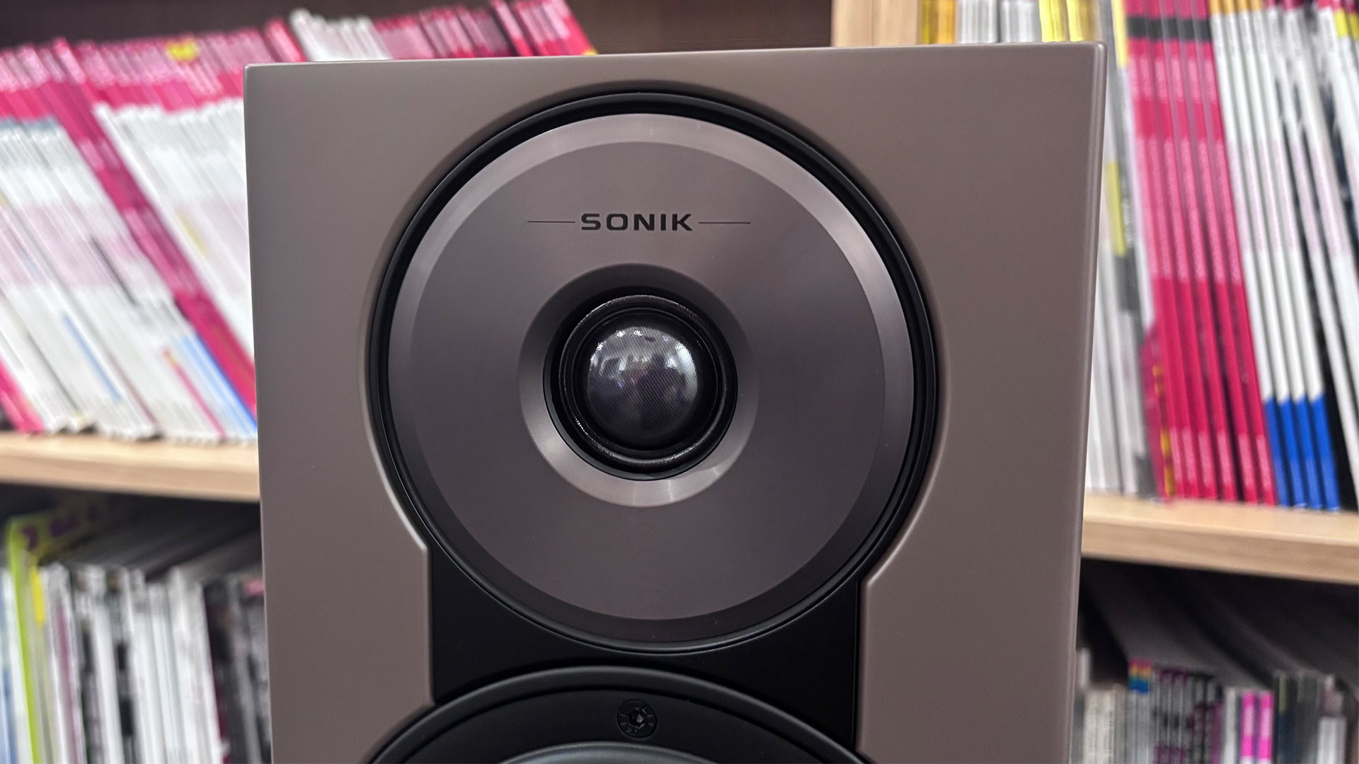 Колонки Dali Sonik 1 удивили мощным Hi-Fi | DGL.RU