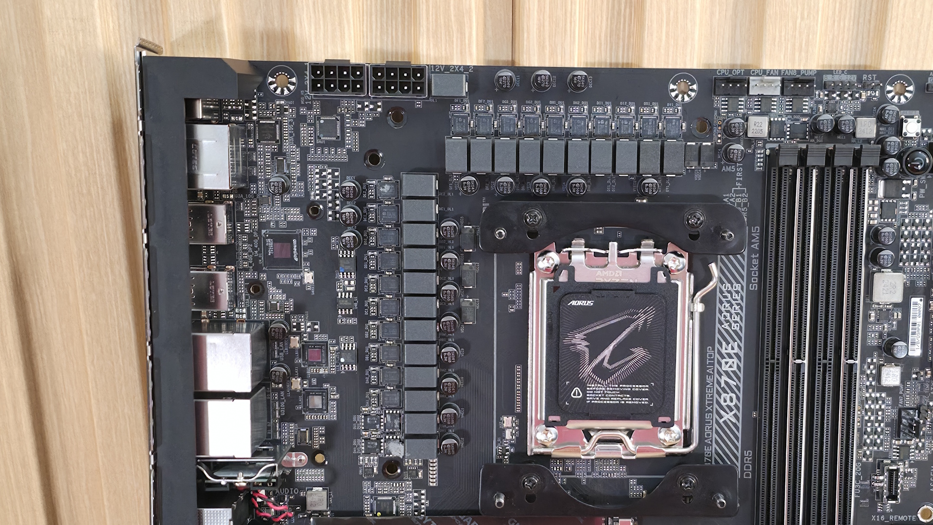 Материнская плата Gigabyte X870E Aorus Xtreme AI | DGL.RU