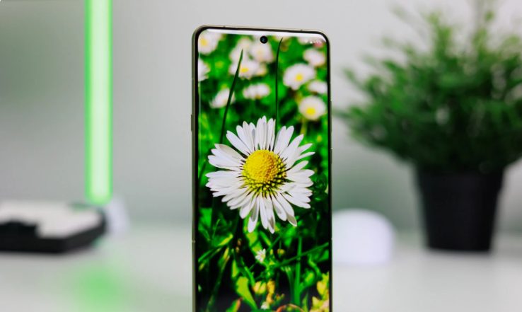 Тонкий намек на превосходство: Motorola Signature — смартфон, который не хочется выпускать из рук