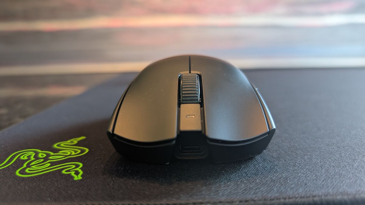 Обзор Razer Viper V4 Pro — высококлассная мышь, тестирую в России картинка Мышь Razer Viper V4 Pro: легкость и мощь для FPS | DGL.RU
