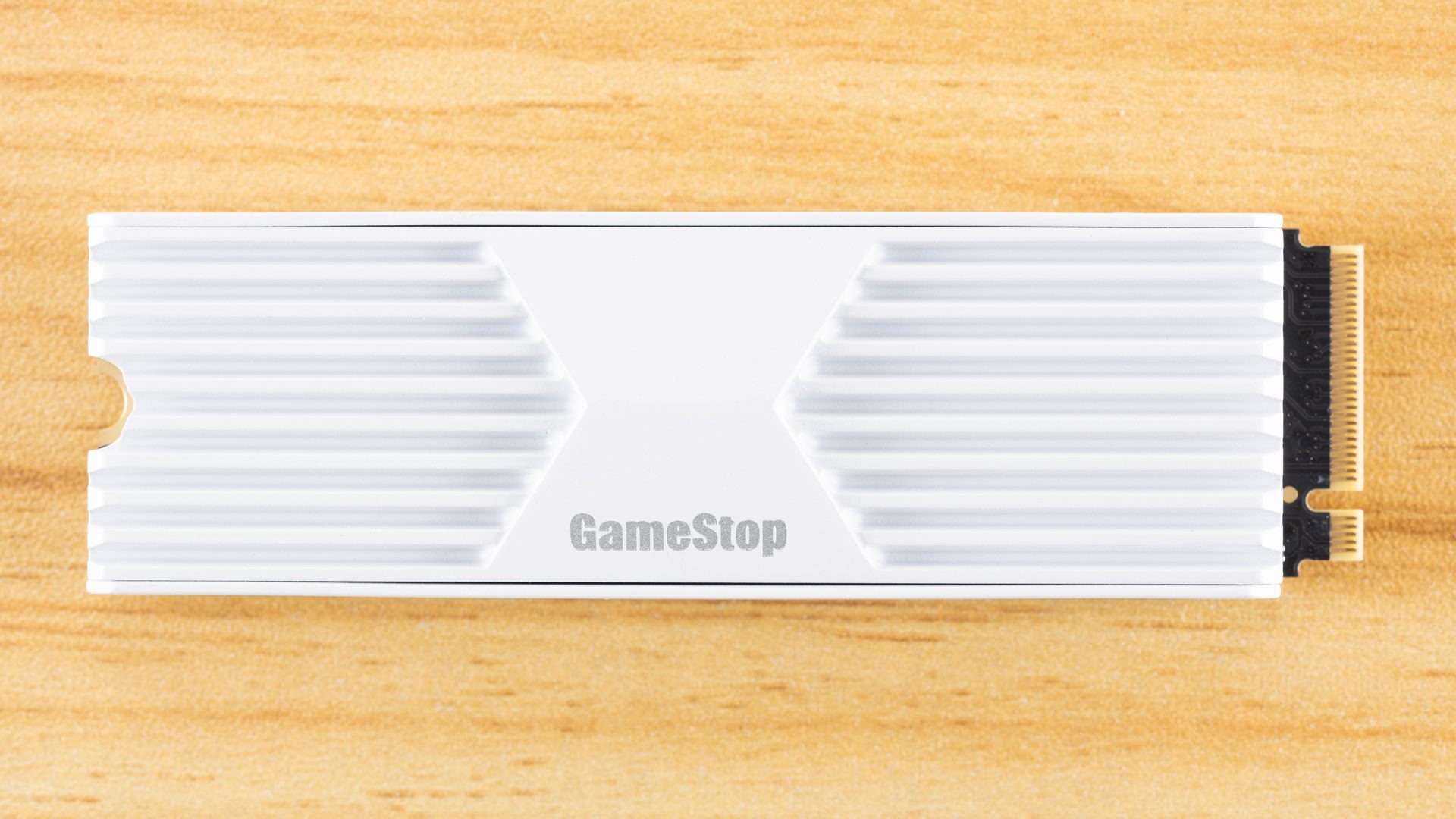 Обзор SSD GameStop NVMe 2TB: неожиданно годный бюджетник для PS5 картинка Накопитель GameStop NVMe: бюджетный SSD | DGL.RU