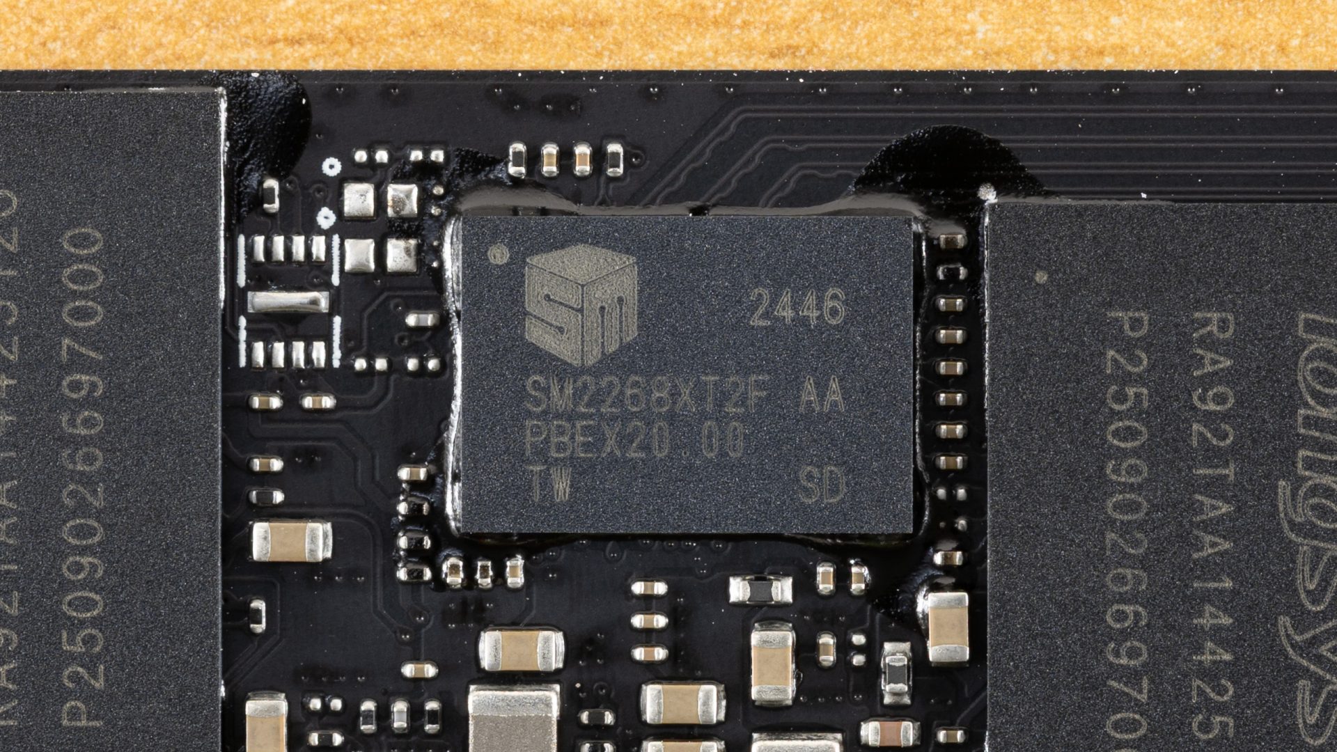 Обзор SSD GameStop NVMe 2TB: неожиданно годный бюджетник для PS5 картинка Накопитель GameStop NVMe: бюджетный SSD | DGL.RU