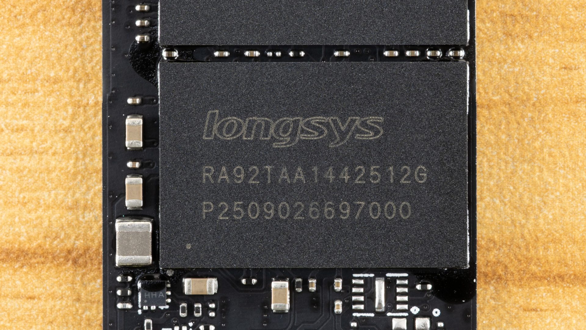 Обзор SSD GameStop NVMe 2TB: неожиданно годный бюджетник для PS5 картинка Накопитель GameStop NVMe: бюджетный SSD | DGL.RU