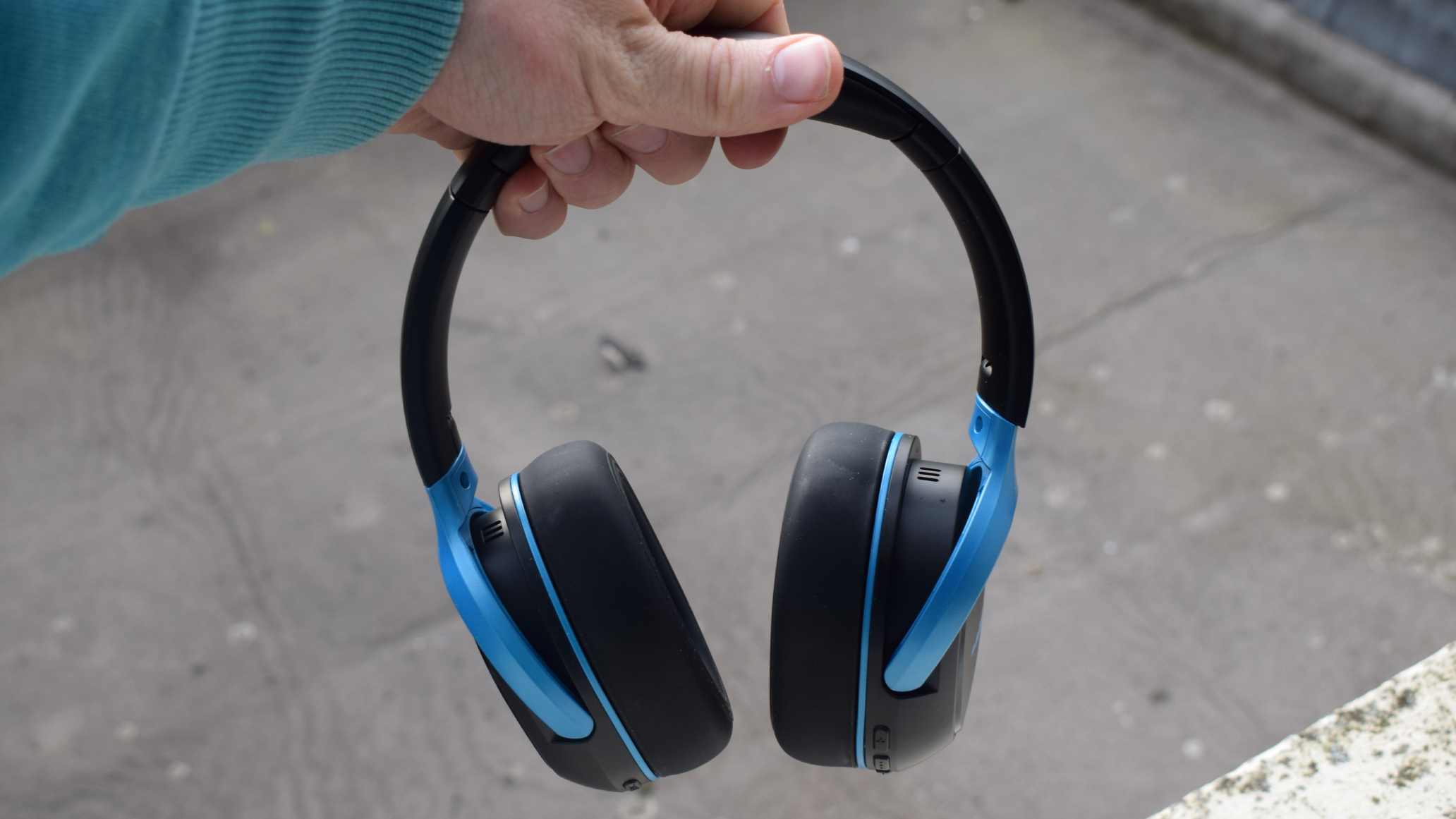 Обзор H20 Audio Ript Ultra в России - лучшие по дизайну для тренировок? картинка Наушники H2O Audio Ript Ultra без компромиссов | DGL.RU