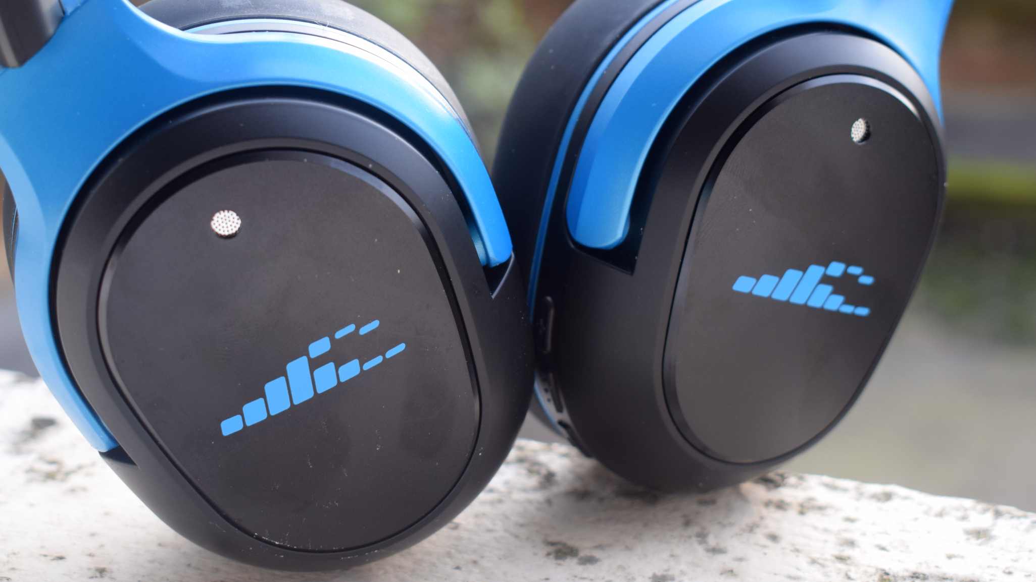 Обзор H20 Audio Ript Ultra в России - лучшие по дизайну для тренировок? картинка Наушники H2O Audio Ript Ultra без компромиссов | DGL.RU