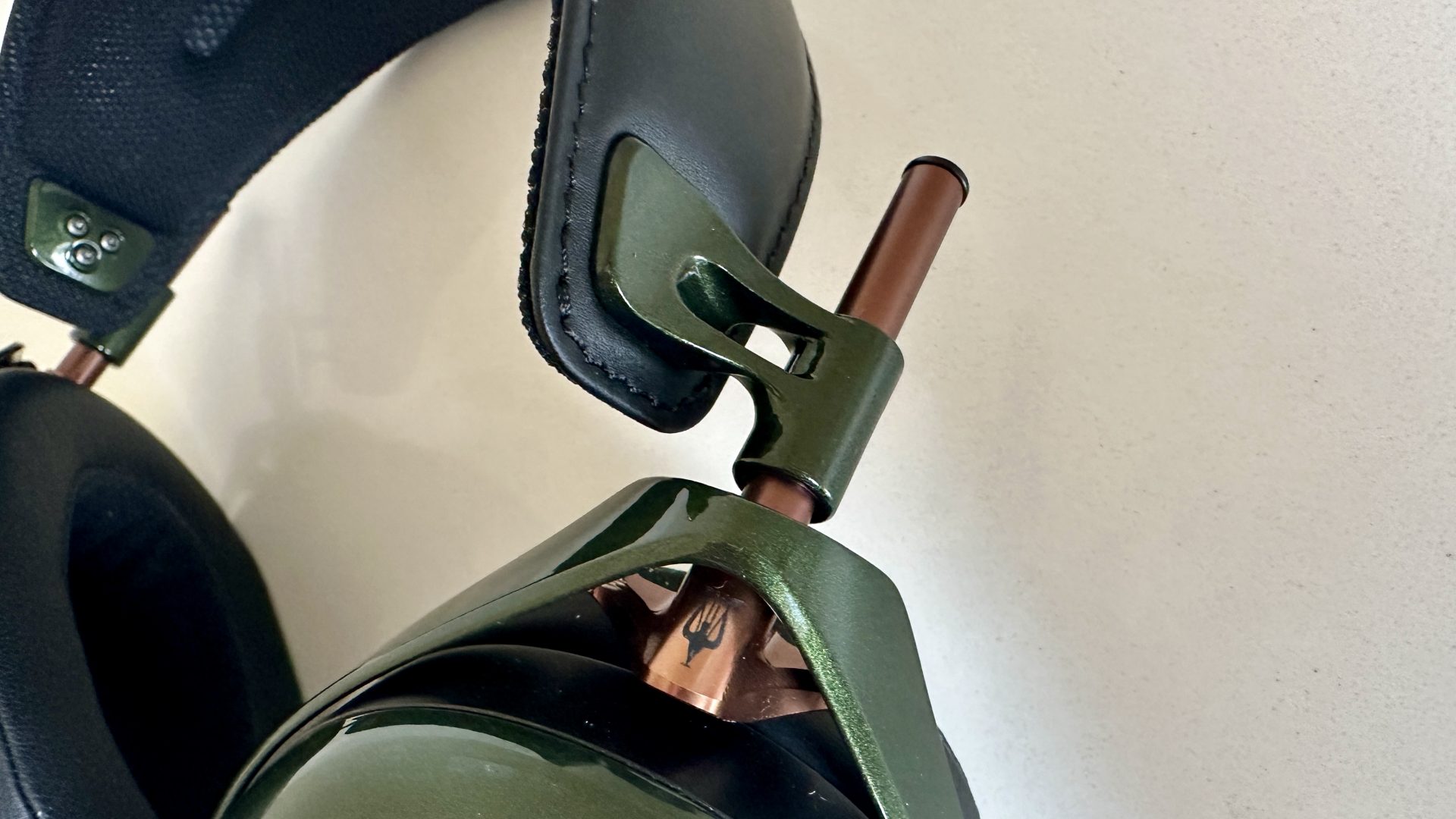 Наушники Meze Audio Strada с широкой сценой | DGL.RU