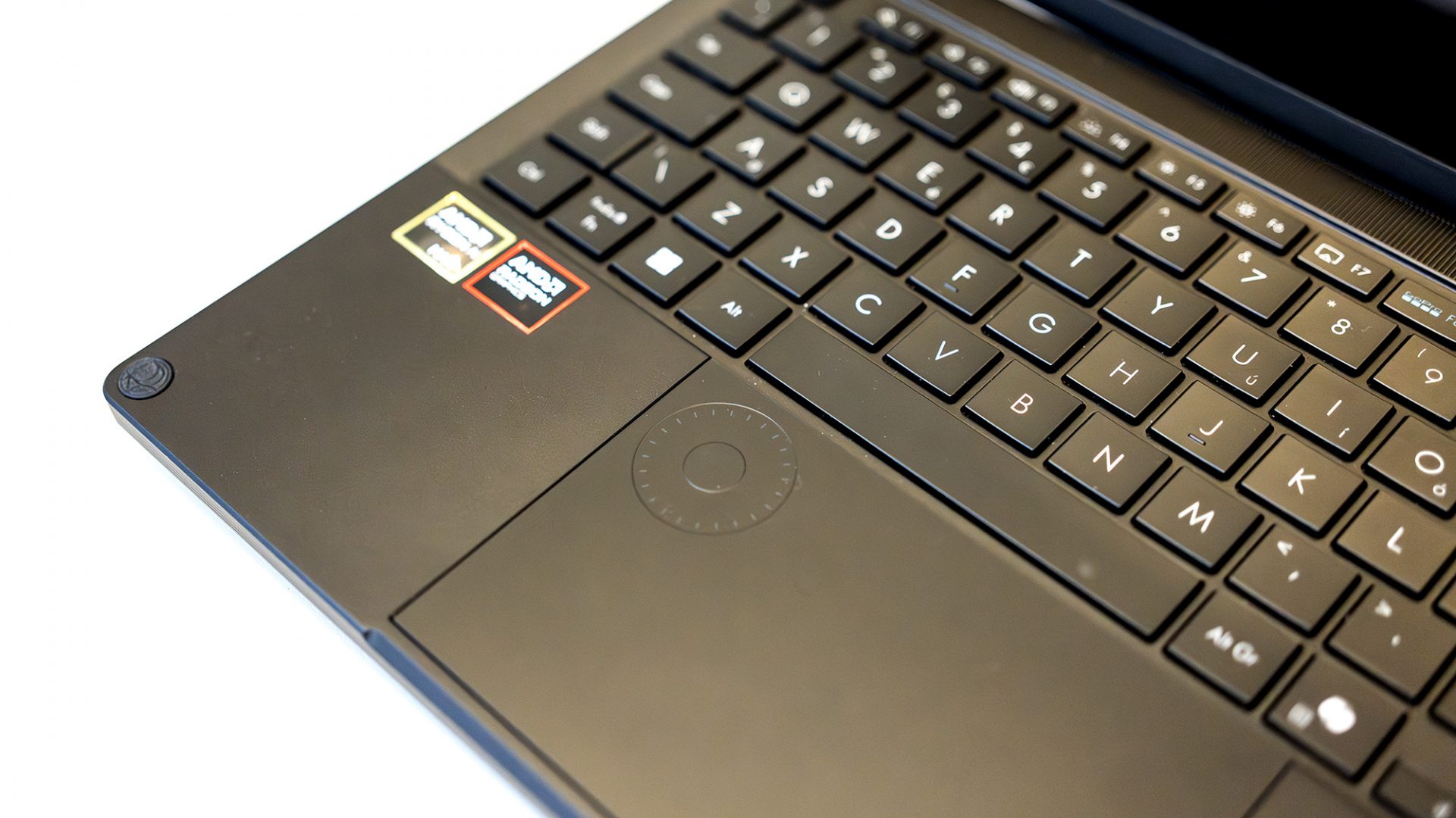 Обзор Asus ProArt PX13 GoPro Edition: компактная ракета для видеомонтажа картинка Ноутбук Asus ProArt PX13 GoPro Edition | DGL.RU