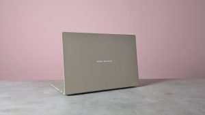 Обзор Asus Zenbook A16 в России — лучший ноутбук для путешествий