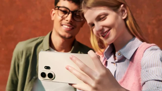 Смартфон TCL NXTPAPER 70 Pro: экран как бумага | DGL.RU