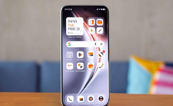 Pova Curve 2: Тот случай, когда смартфон из Китая чувствует себя в России как дома