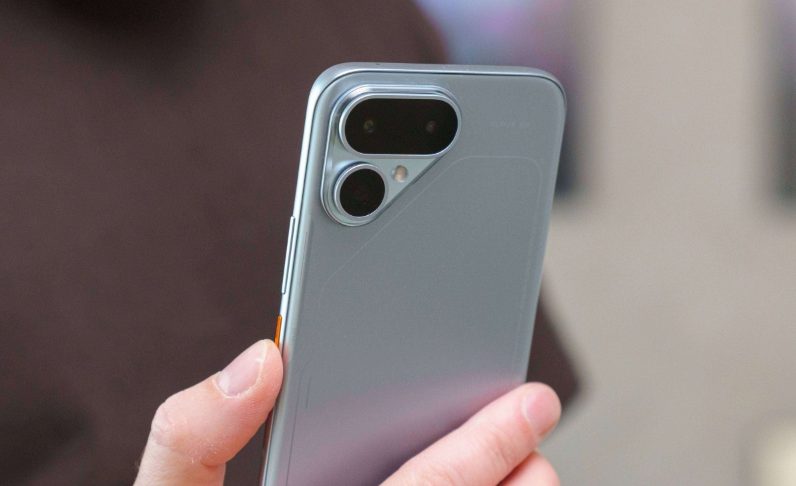 Pova Curve 2: Тот случай, когда смартфон из Китая чувствует себя в России как дома