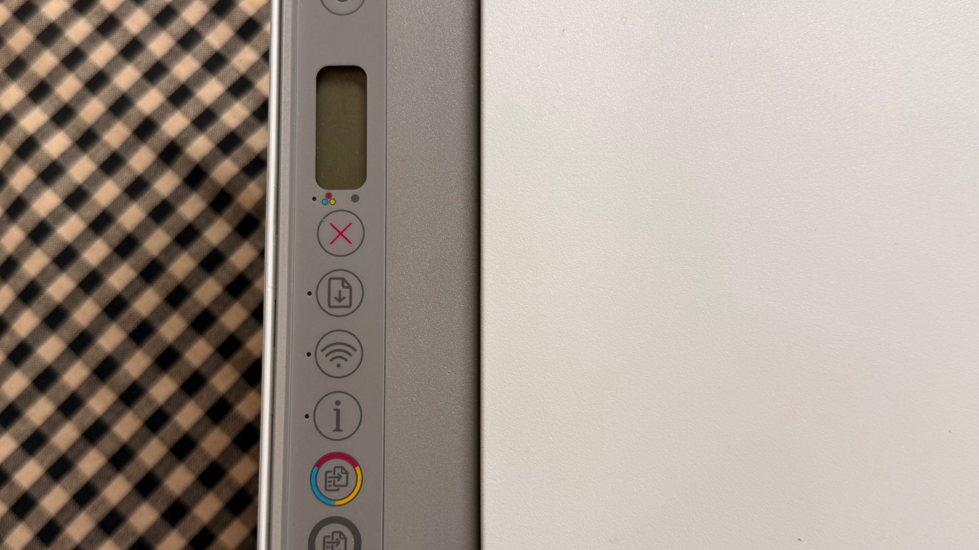 Принтер HP DeskJet 2855e оказался спорным | DGL.RU