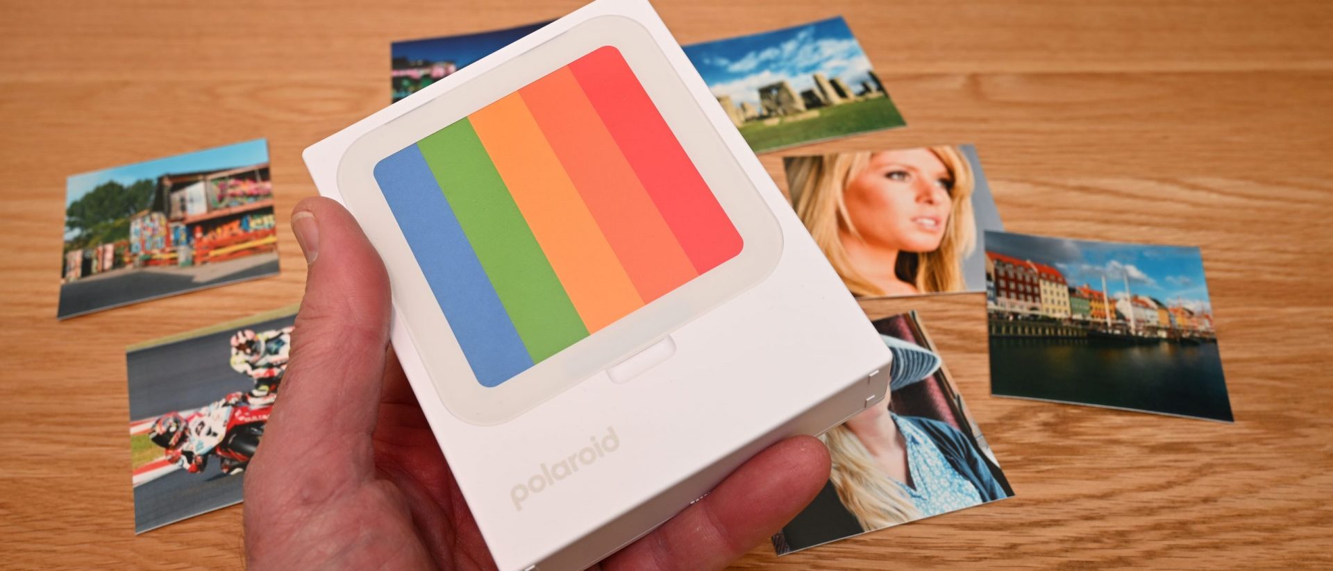 Обзор Polaroid Hi-Print 3x3 - китчевый квадратный принтер картинка Принтер Polaroid Hi-Print 3x3 оживил фото | DGL.RU