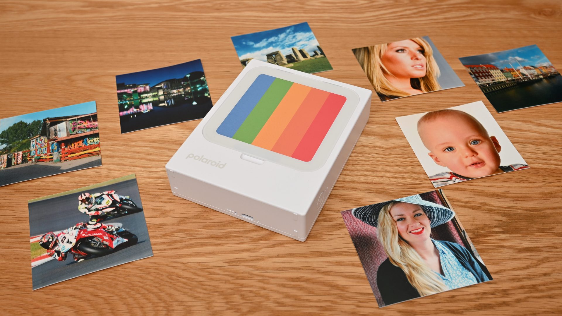 Обзор Polaroid Hi-Print 3x3 - китчевый квадратный принтер картинка Принтер Polaroid Hi-Print 3x3 оживил фото | DGL.RU
