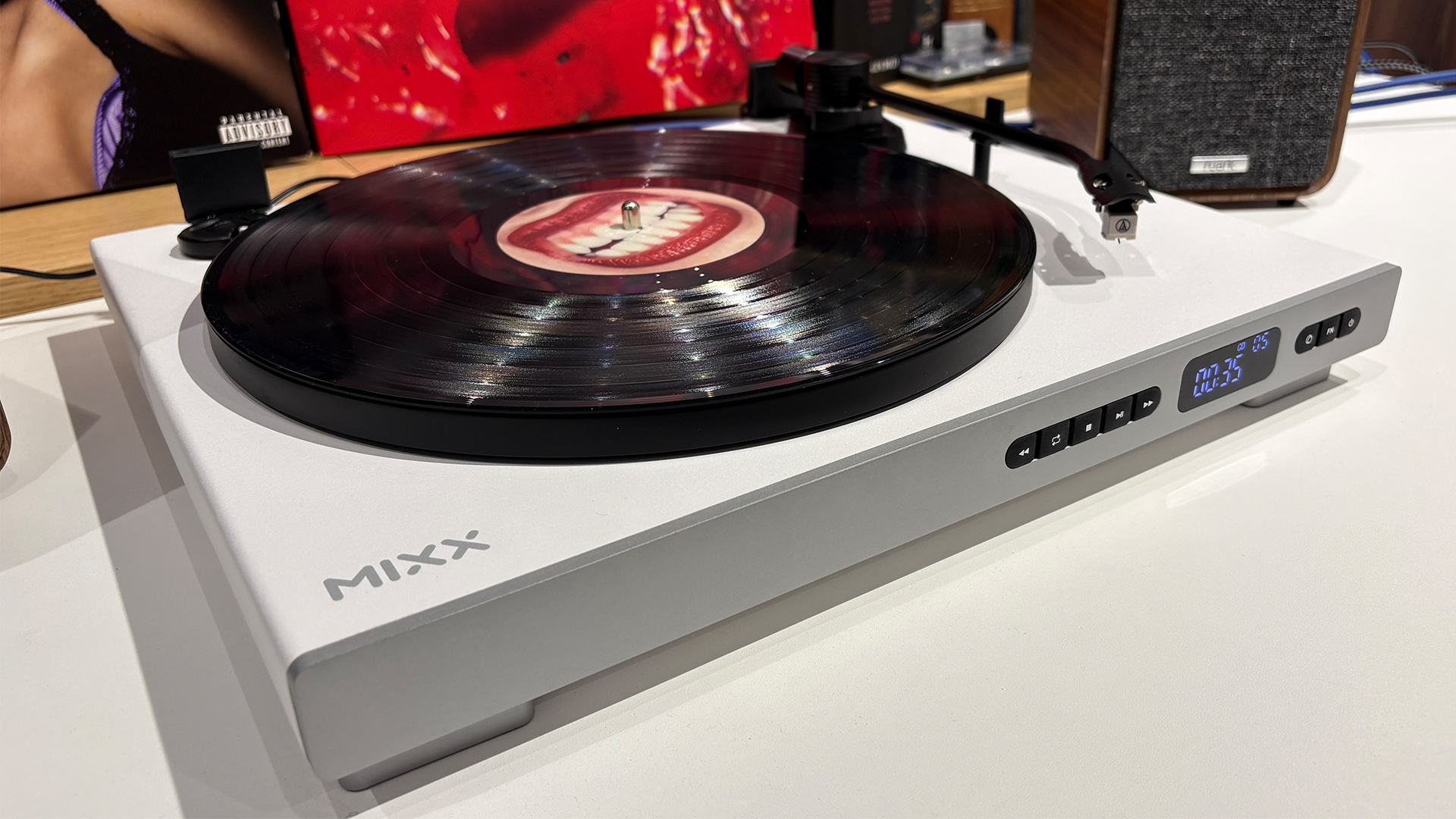 Проигрыватель Mixx Analog+ и формат 2-в-1 | DGL.RU