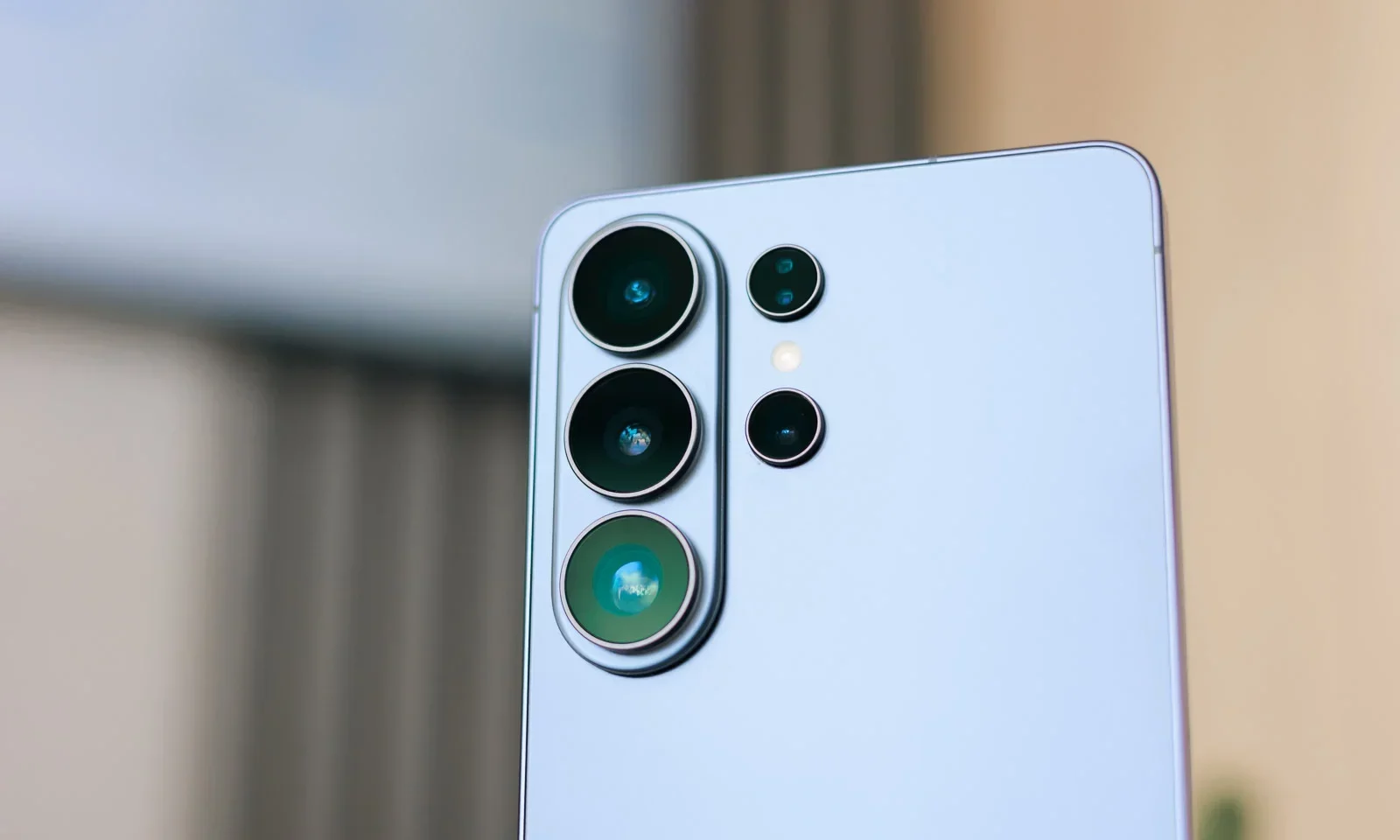 Samsung Galaxy S27 Ultra: скрытые риски | DGL.RU